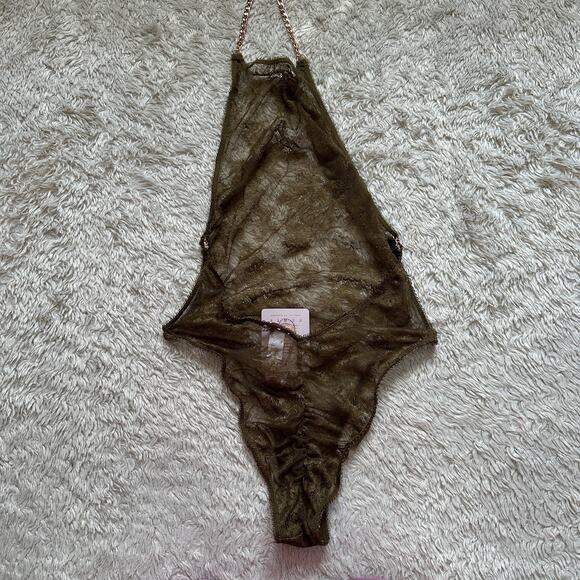 NWT M Savage X Fenty Chantilly Teddy olive lace chain halter Bodysuit open back - Picture 5 of 7